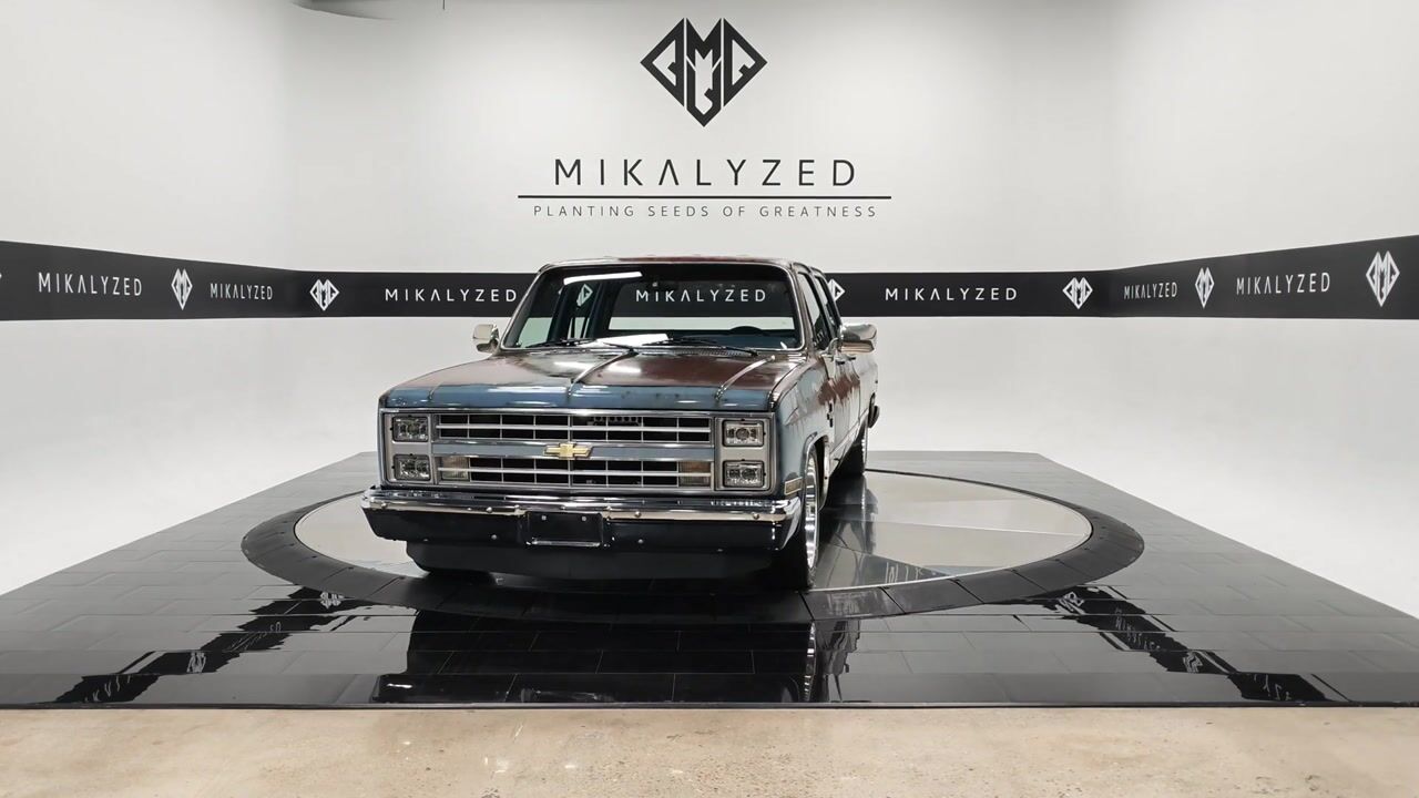 1985 Chevrolet C/K20 walkaround